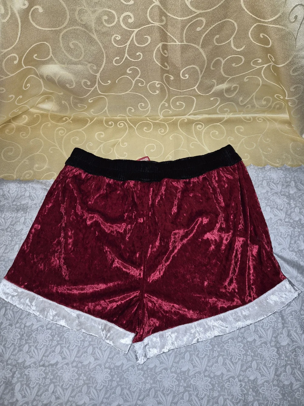 Velvet Lace-Trim Sleep Shorts in Burgundy